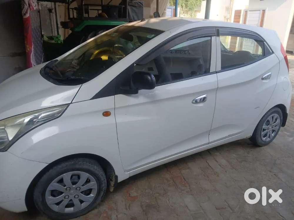 Hyundai Eon Magna 2015