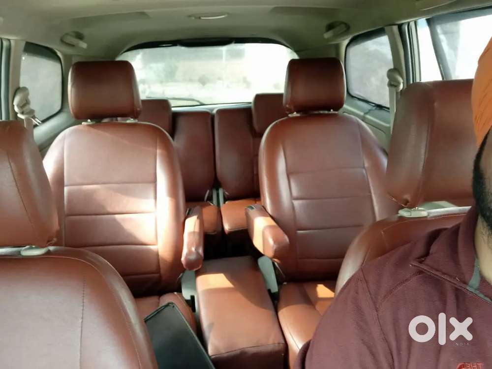 Toyota Innova 2012 Diesel 220000 Km Driven