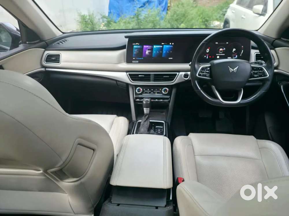 Mahindra Xuv700, 2024, Petrol