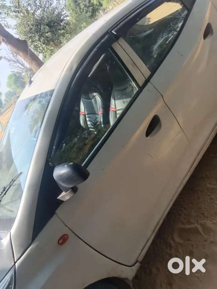 Hyundai Eon 2015 Petrol 500000 Km Driven