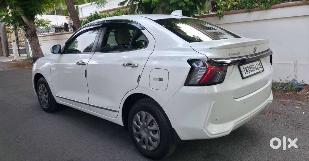 Maruti Suzuki Swift Dzire Vxi(o) Amt, 2025, Petrol