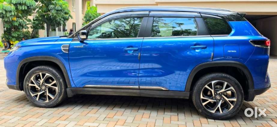 Toyota Urban Cruiser 1.5 Premium Grade Dual Tone At, 2022, Cng & Hyb..