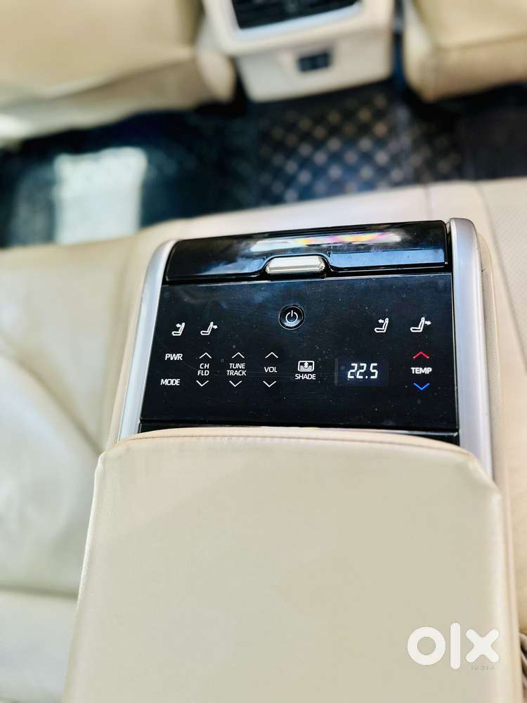 Toyota Camry 2.5 Hybrid, 2020, Petrol