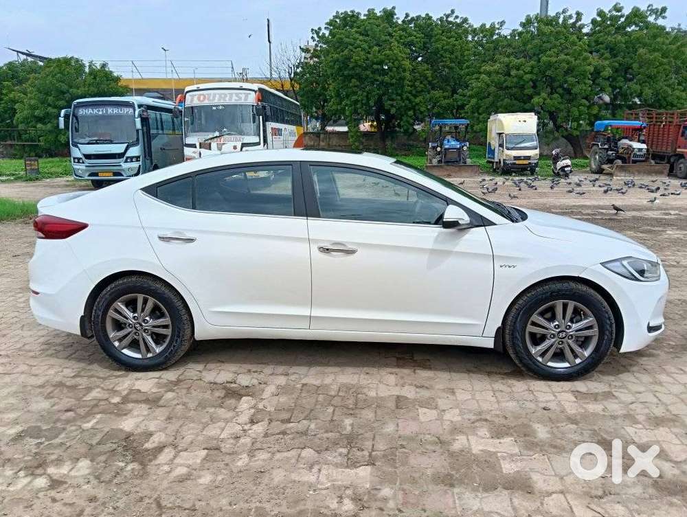 Hyundai Elantra 1.6 Sx Option At, 2018, Petrol
