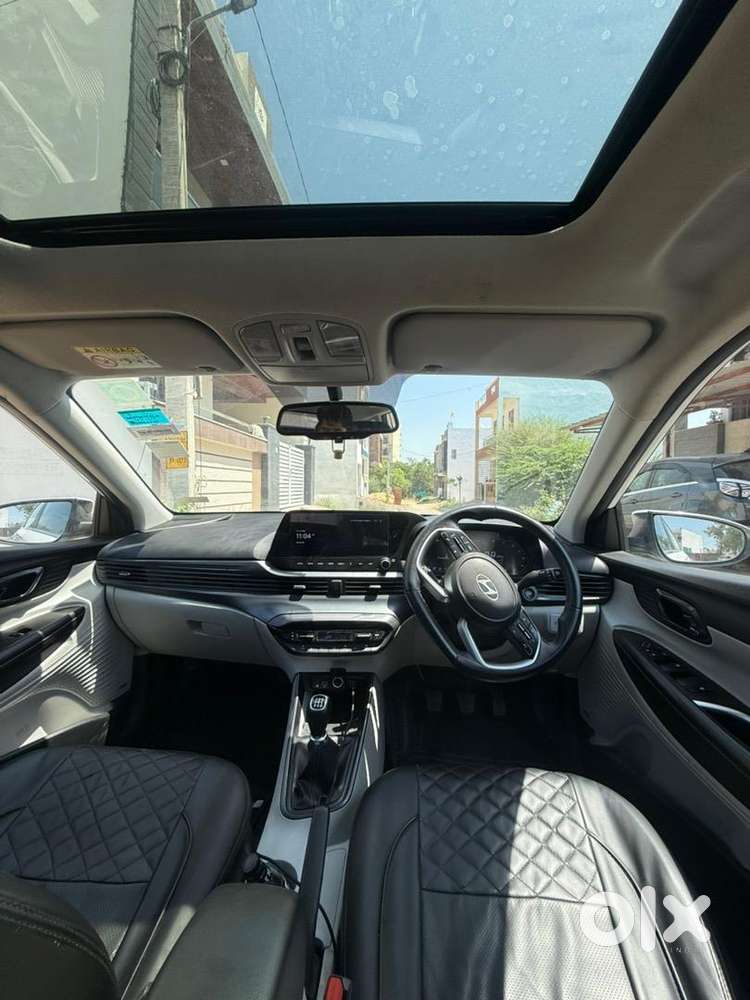 Hyundai I20 2024 Petrol 28000 Km Driven