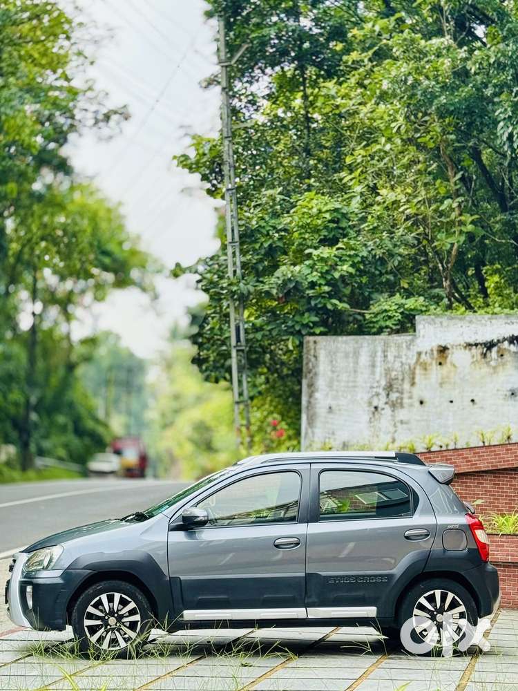 Toyota Etios Cross 1.2l G, 2014, Petrol