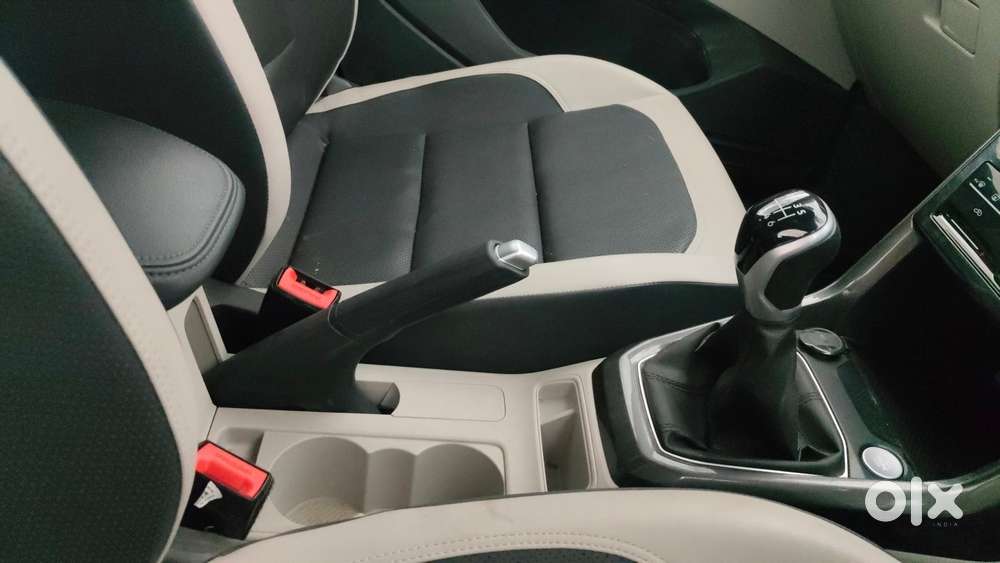 Volkswagen Taigun Topline 1.0 Tsi Mt (electric Seats), 2024, Petrol