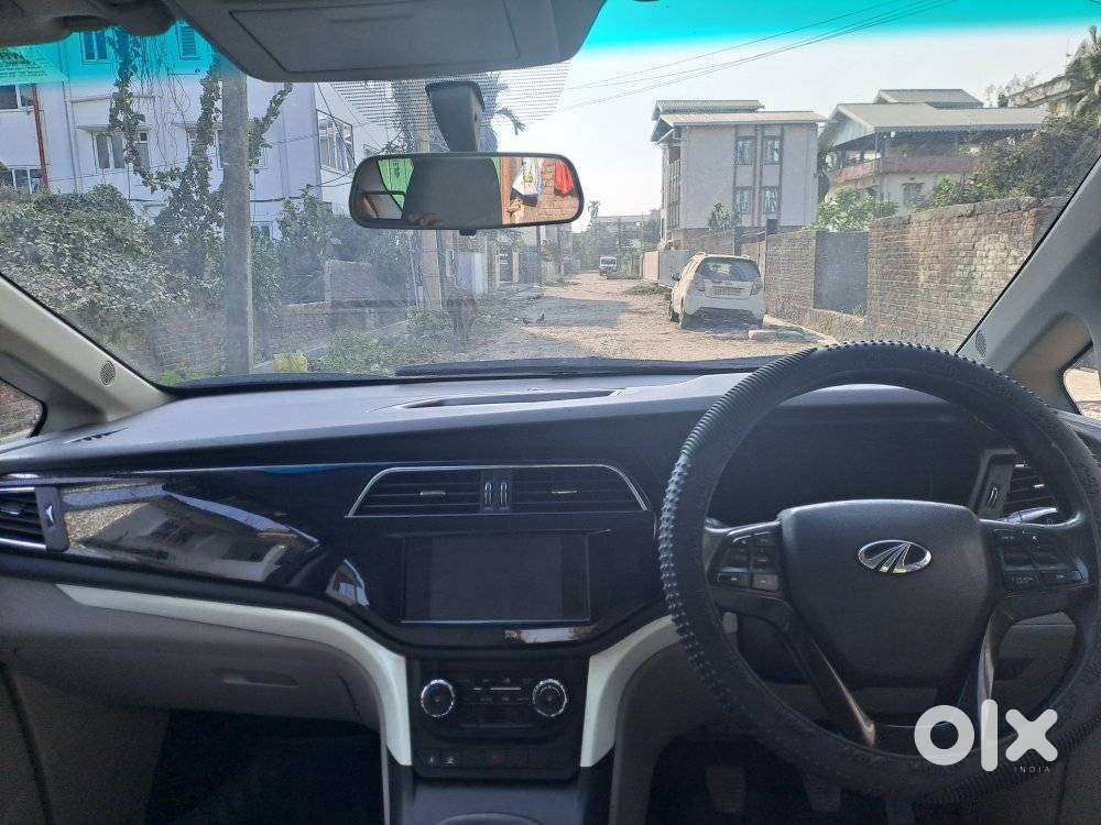 Mahindra Marazzo M8, 2018, Diesel