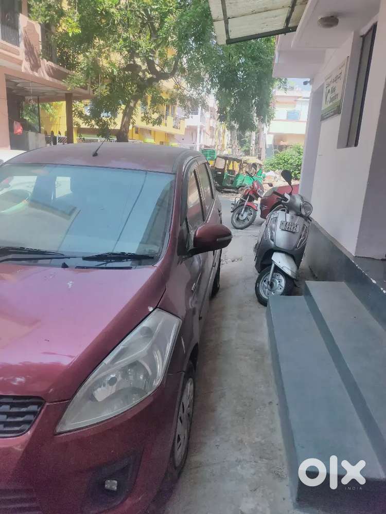 Maruti Suzuki Ertiga 2015 Petrol 86000 Km Driven