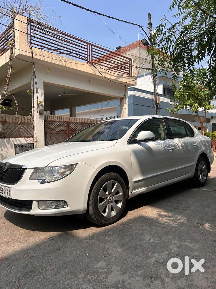Skoda Superb, 2012
