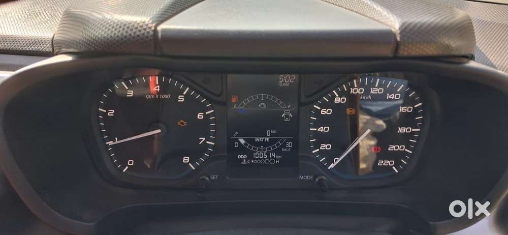 Tata Altroz 1.2 Xe, 2022, Petrol