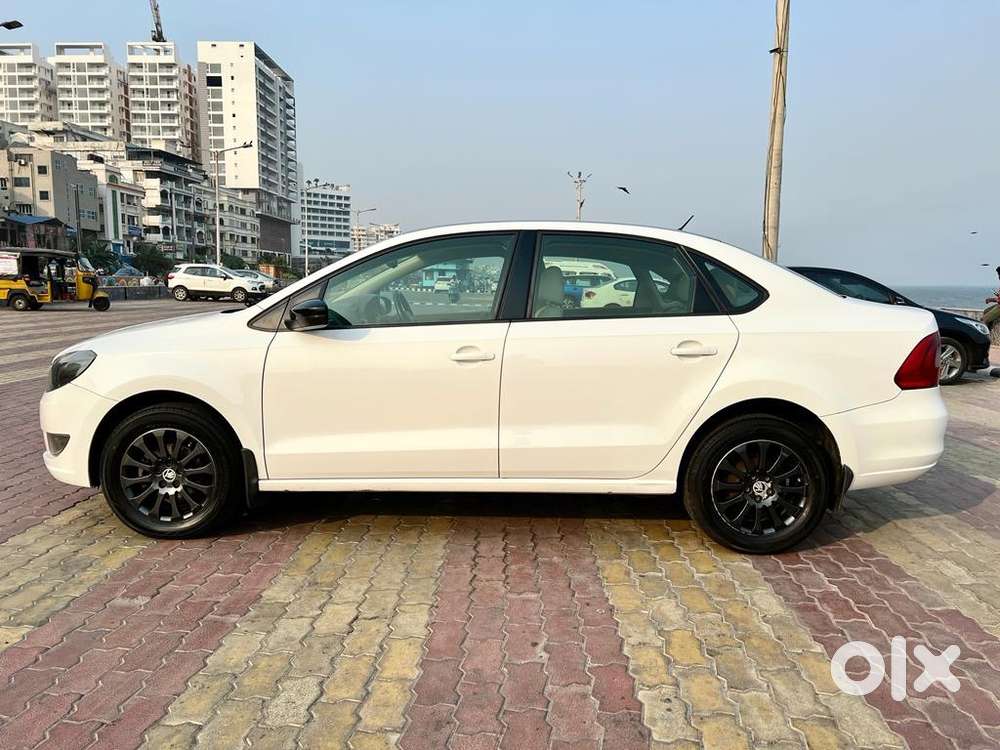 Skoda Rapid Diesel 2016