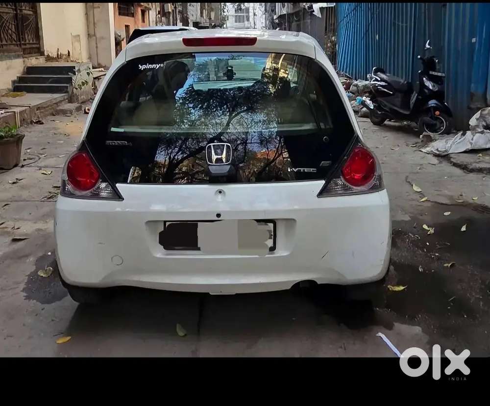 Honda Brio Mt 2012