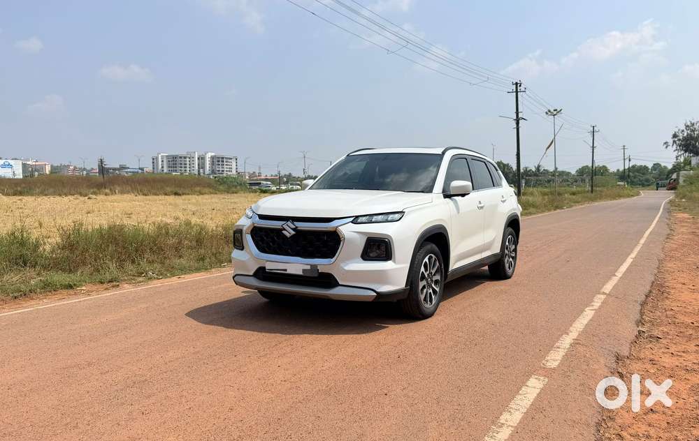 Maruti Suzuki Grand Vitara 1.5 Alpha Smart Hybrid At, 2023, Petrol