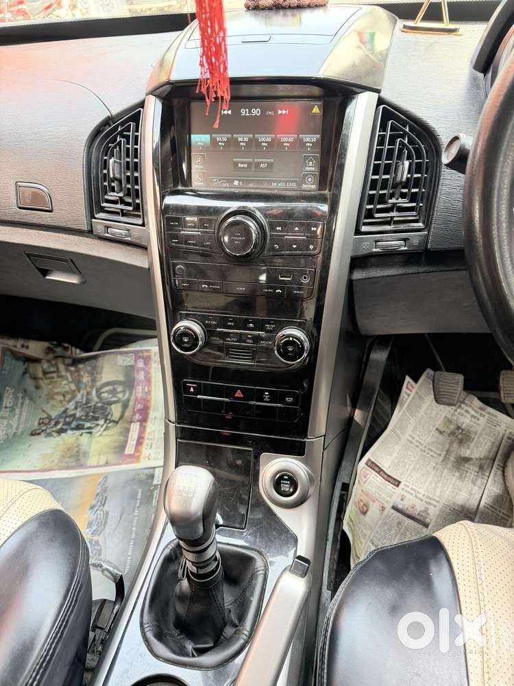 Mahindra Xuv500 W8 Dual Tone, 2020, Diesel