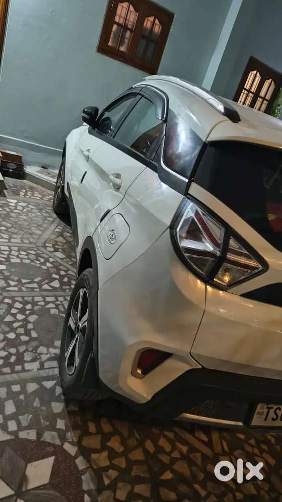 Tata Nexon Xz Plus Hs Diesel  Topend Model