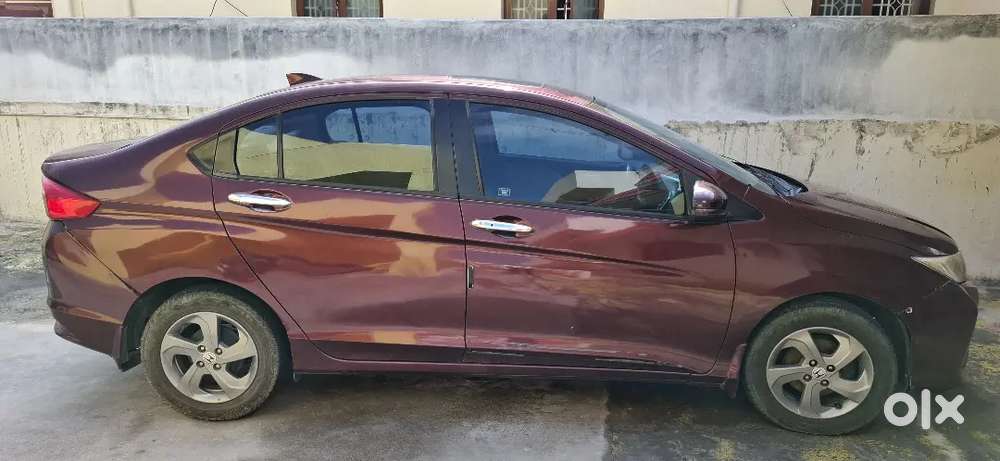 Top End Model City ..air Bag Imbeld Audio System Pushbutton Start