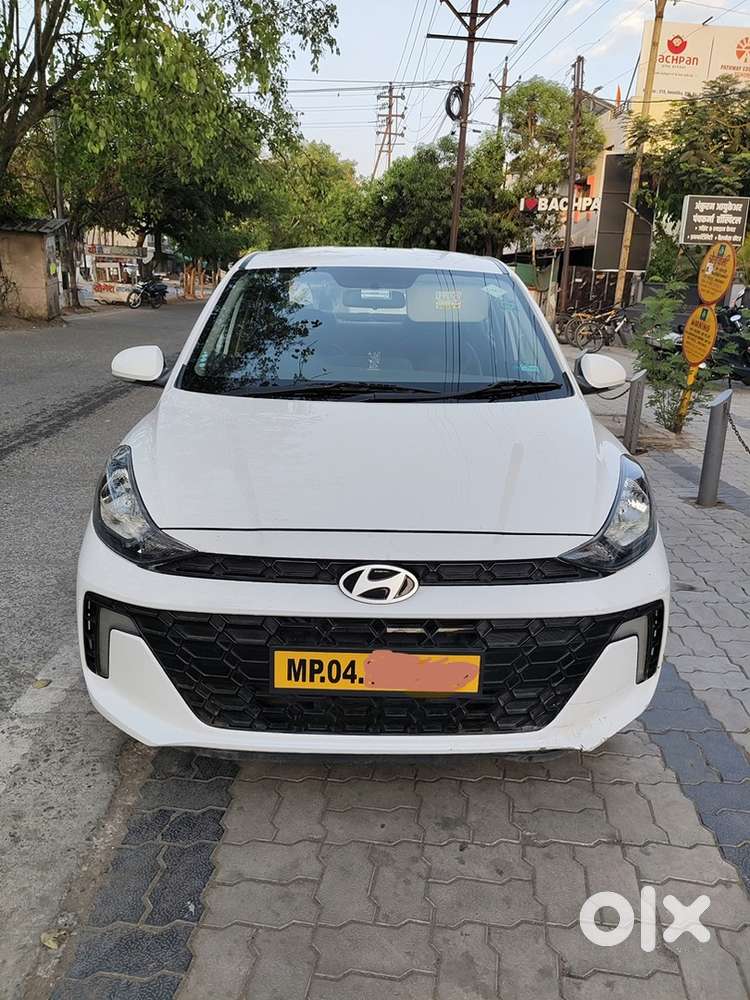 Hyundai Aura 2024 Cng & Petrol Well Maintained