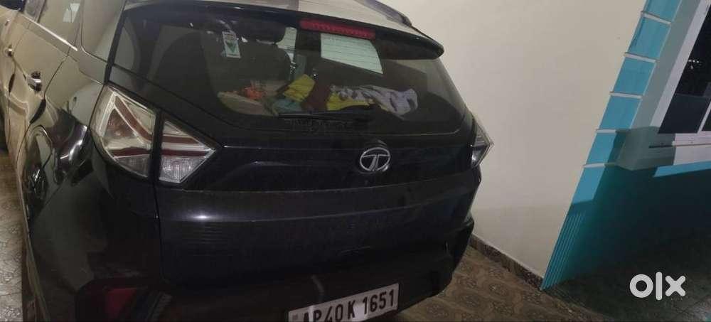 Tata Nexon Xz+ Petrol Dark Edition &ndash; Excellent Condition