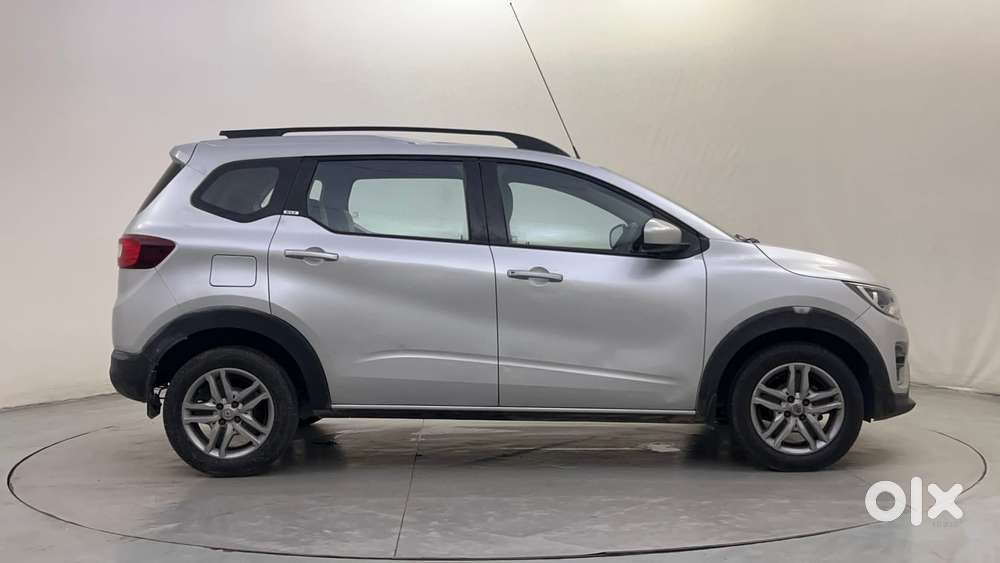 Renault Triber Rxz, 2020, Petrol