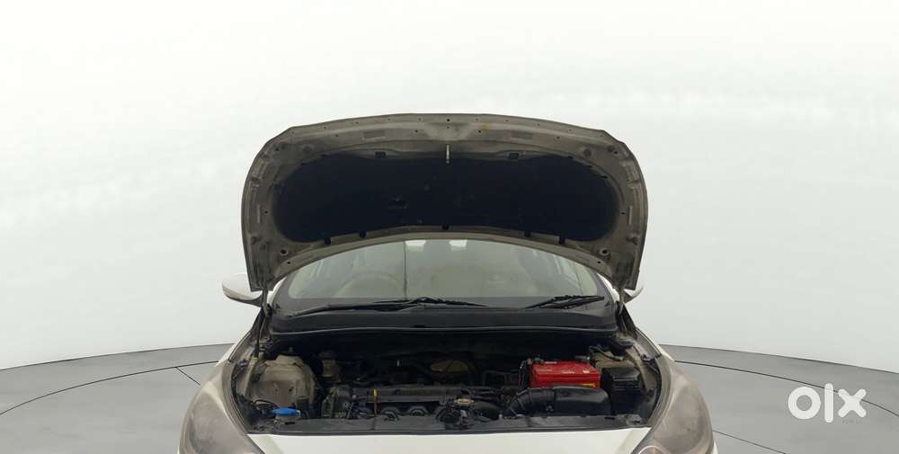 Hyundai Verna Fluidic 1.6 Vtvt Sx, 2013, Petrol