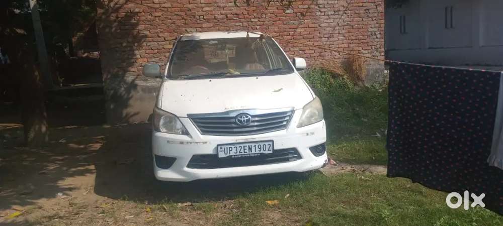 Toyota Innova 2013