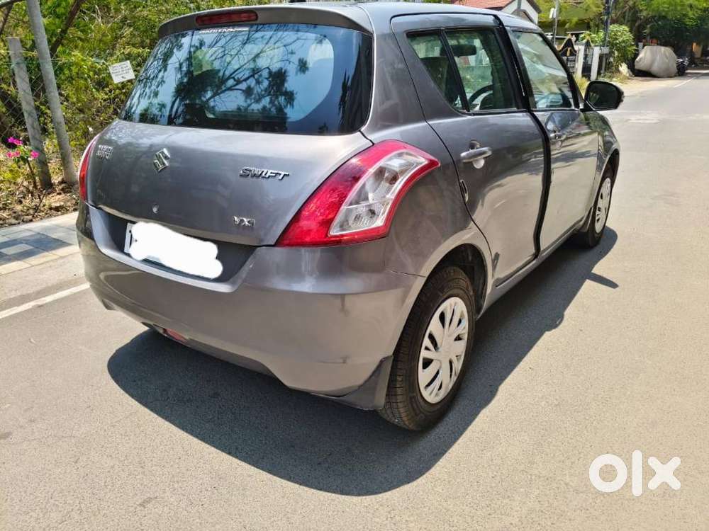 Maruti Suzuki Swift Vxi Abs Bsiv, 2017, Petrol