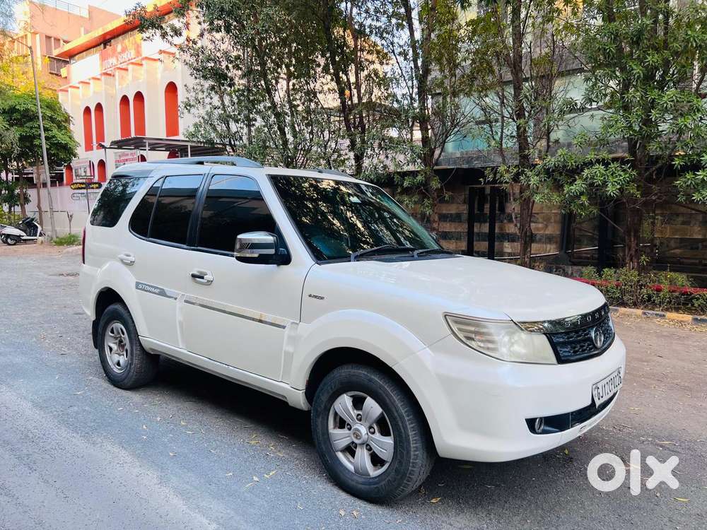 Tata Safari Storme Vx, 2015, Diesel