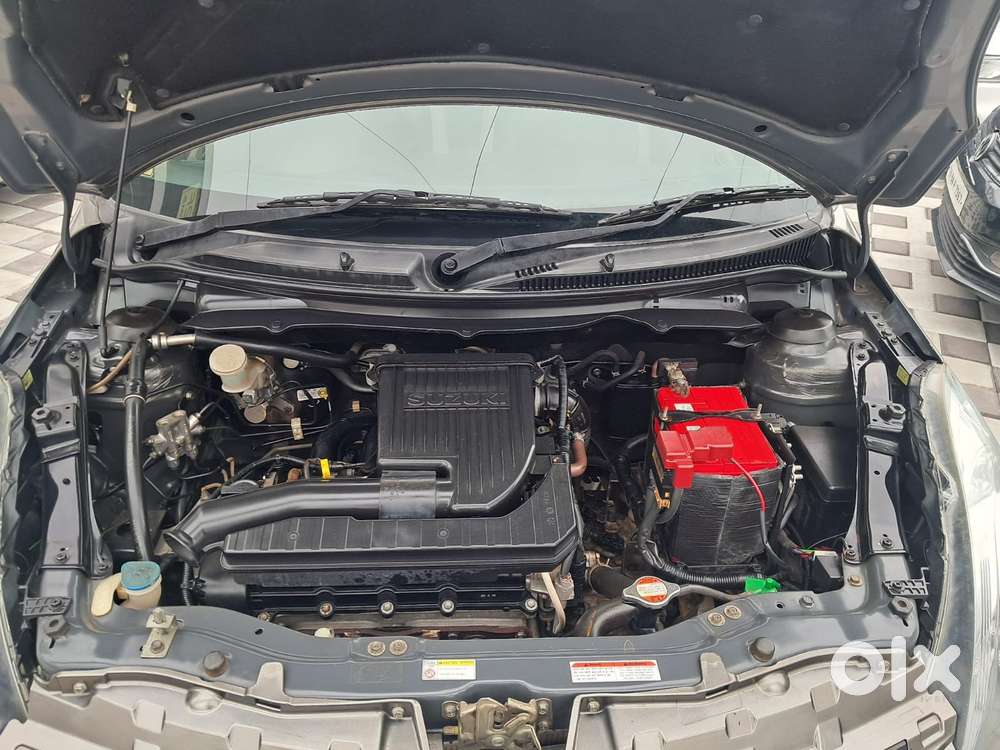 Maruti Suzuki Swift Dzire Vxi Optional, 2016, Petrol