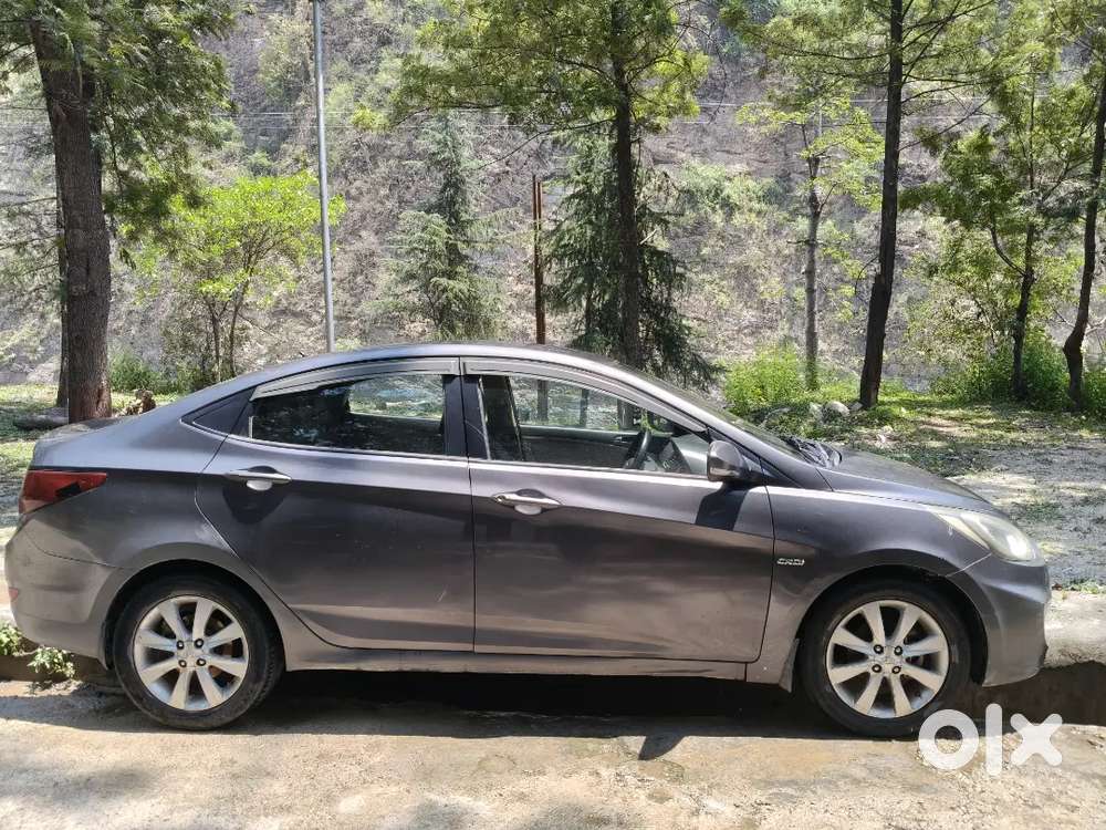 Hyundai Verna 2012