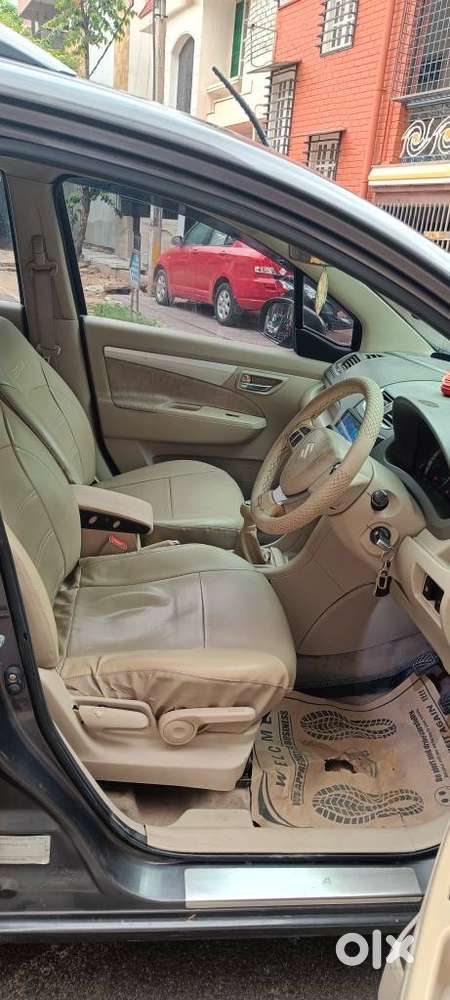Maruti Suzuki Ertiga Zxi, 2013, Petrol