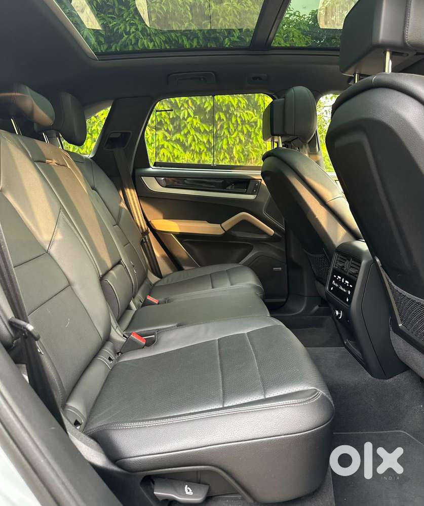 Porsche Cayenne Base, 2025, Petrol