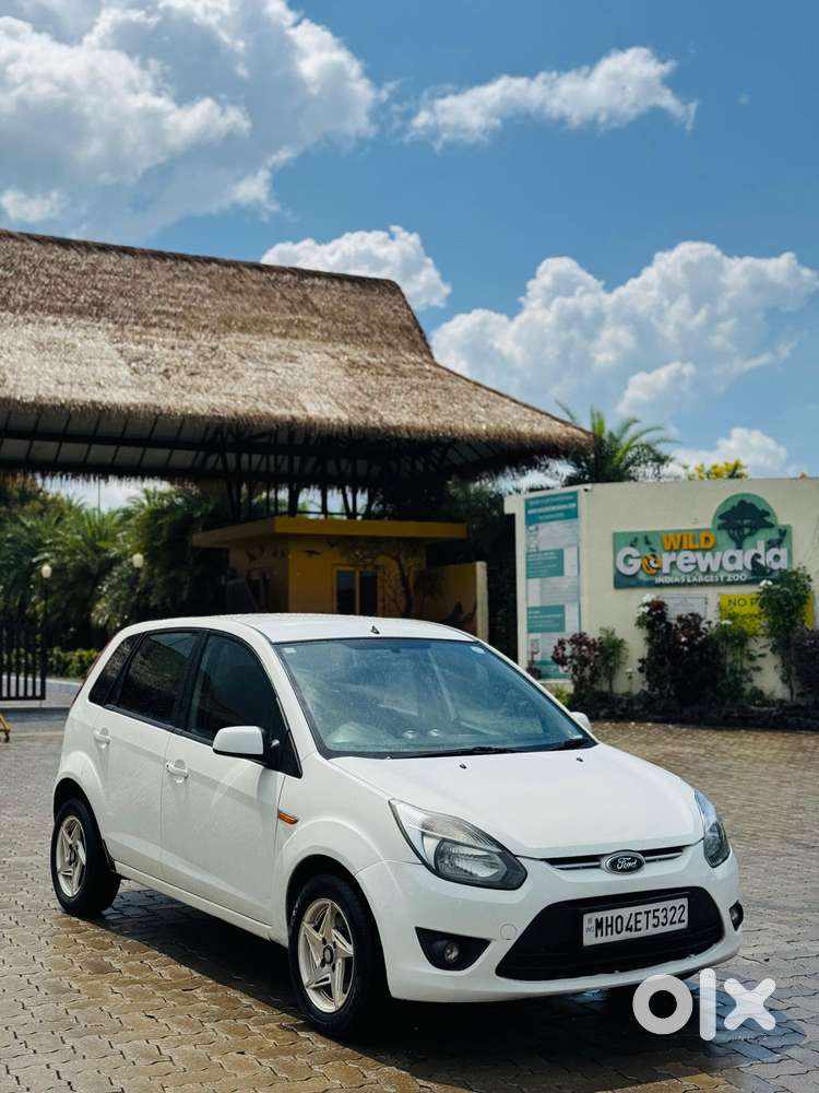 Ford Figo Petrol Titanium, 2011, Petrol