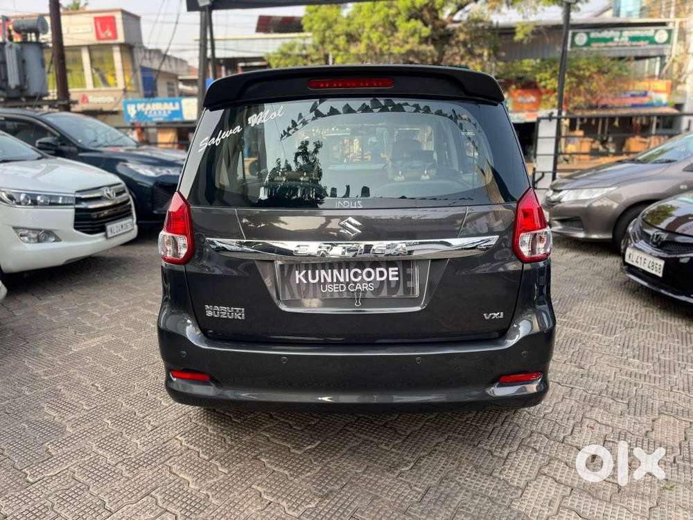 Maruti Suzuki Ertiga Vxi At Petrol, 2016, Petrol