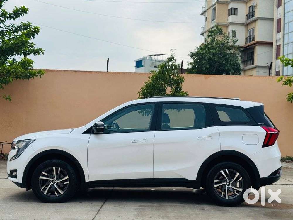 Mahindra Xuv700 2.2 Ax 5 Diesel At 7 Str, 2023, Diesel