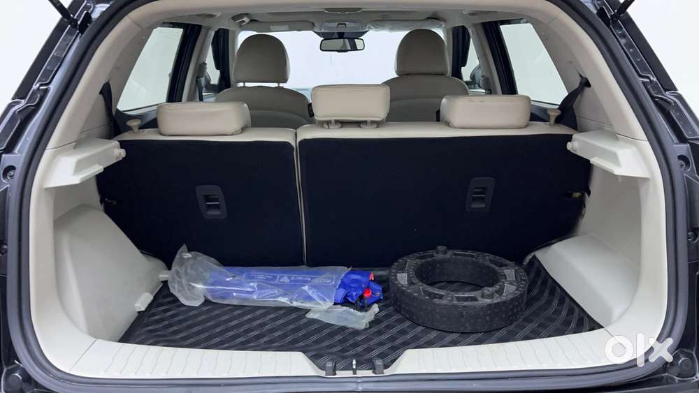 Mahindra Xuv300 W8 Option, 2023, Petrol