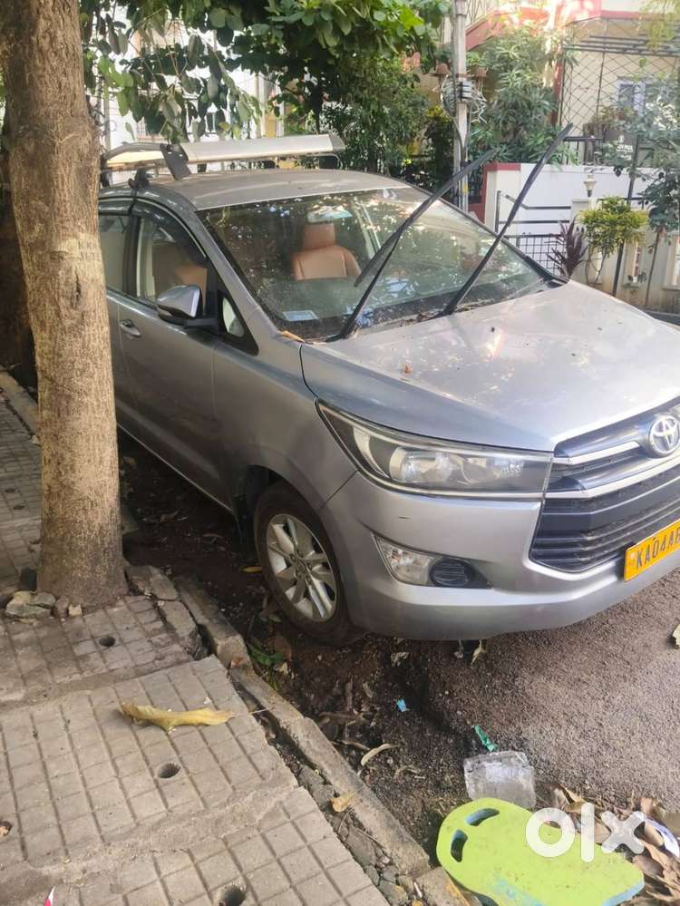 Toyota Innova Crysta 2017 Diesel 410042 Km Driven