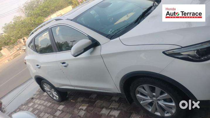 Mg Astor 1.3 Savvy Turbo At S Red, 2025, Petrol