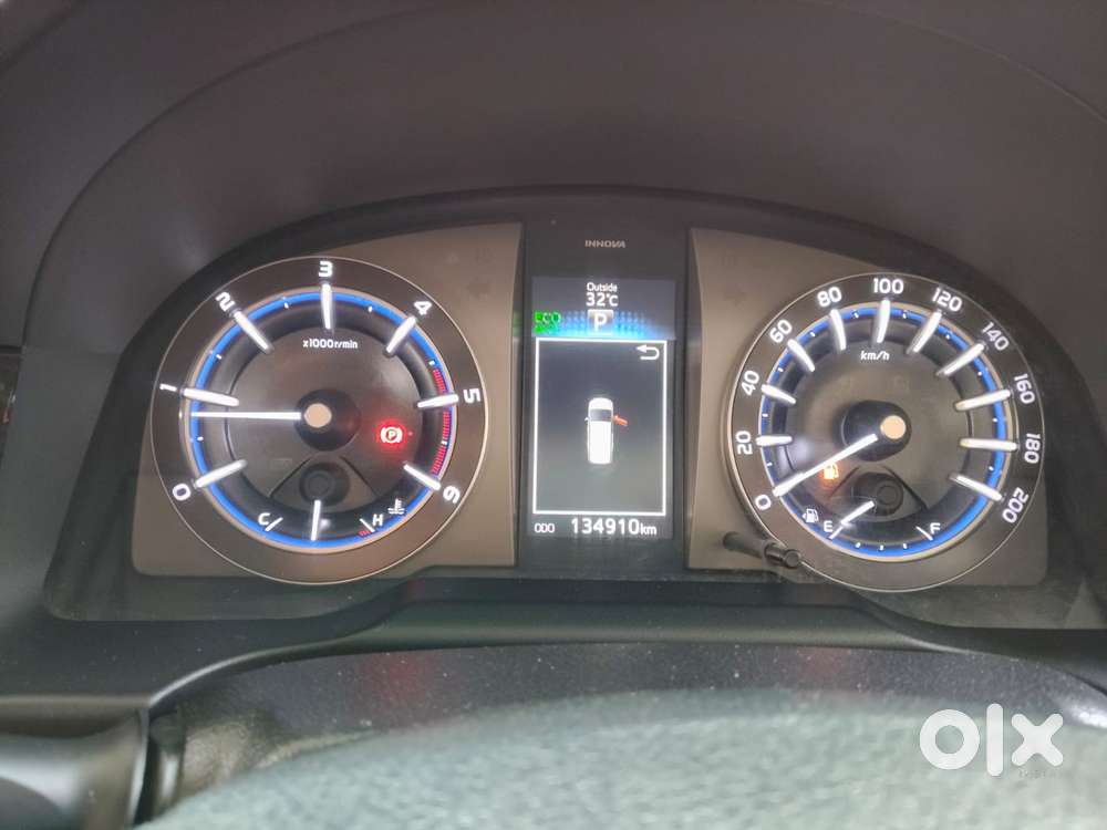 Toyota Innova Crysta, 2016, Diesel