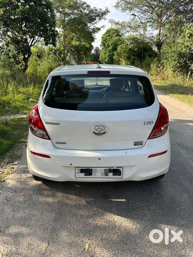 Hyundai I20 Sportz 1.4 Crdi, 2014, Diesel
