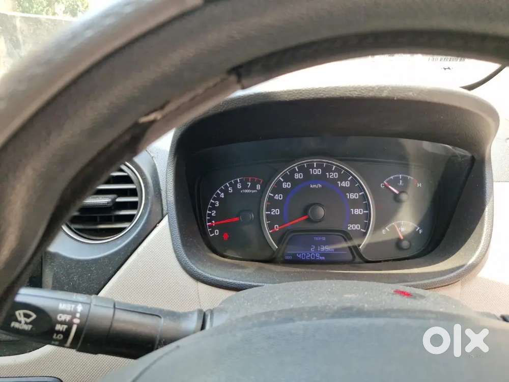 Hyundai Grand I10 2015 Petrol 40215 Km Driven