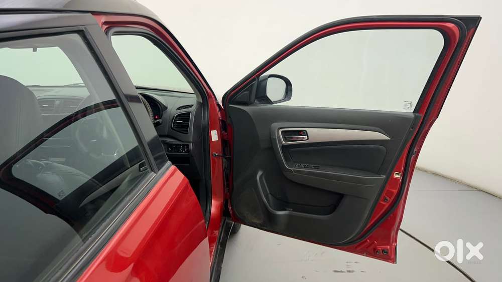 Maruti Suzuki Vitara Brezza Zdi+ Dual Tone Mt, 2016, Diesel
