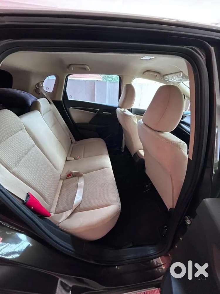 Honda Jazz 2019 Full Option Well Maintained
