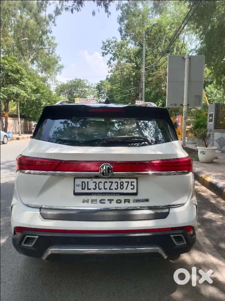 Mg Hector Plus Sharp Pro 1.5 Turbo Petrol Cvt 7 Str, 2023, Petrol