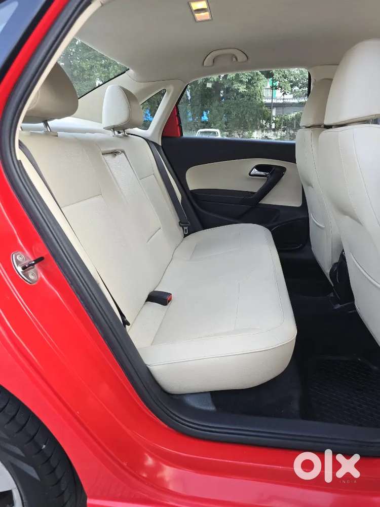 Skoda Rapid Diesel Style (auto)  Black Light New Shape