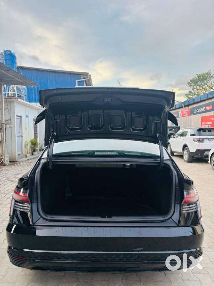 Hyundai Verna 1.5 Sx (o) Vtvt, 2023, Petrol