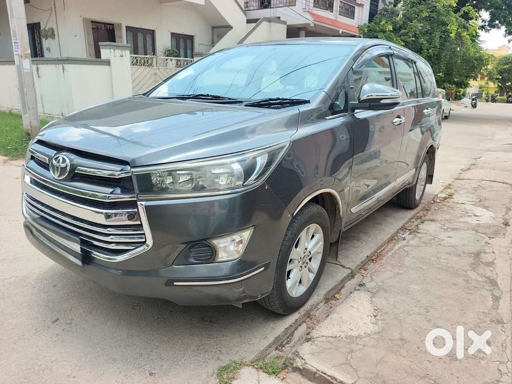 Toyota Innova Crysta 2.4 Gx Mt, 2016, Diesel