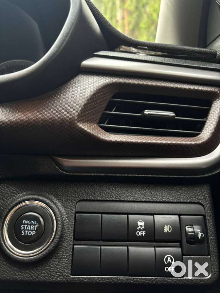 Maruti Suzuki Vitara Brezza Zxi + Amt Dual Tone, 2023, Petrol