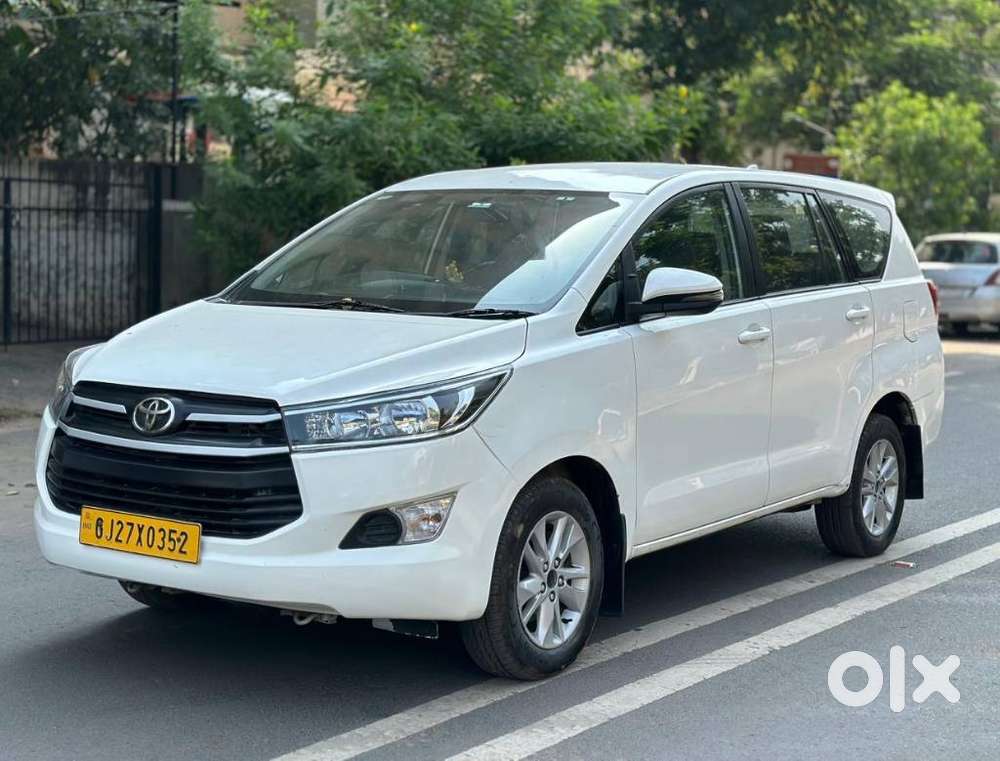 Toyota Innova Crysta 2.4 Gx Mt 8s, 2017, Diesel