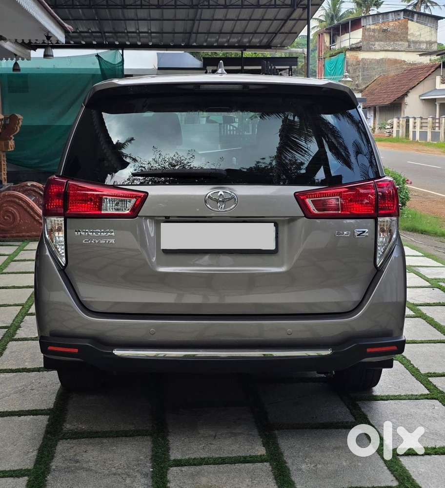 Innova Crysta 2.8zx Diesel Automatic